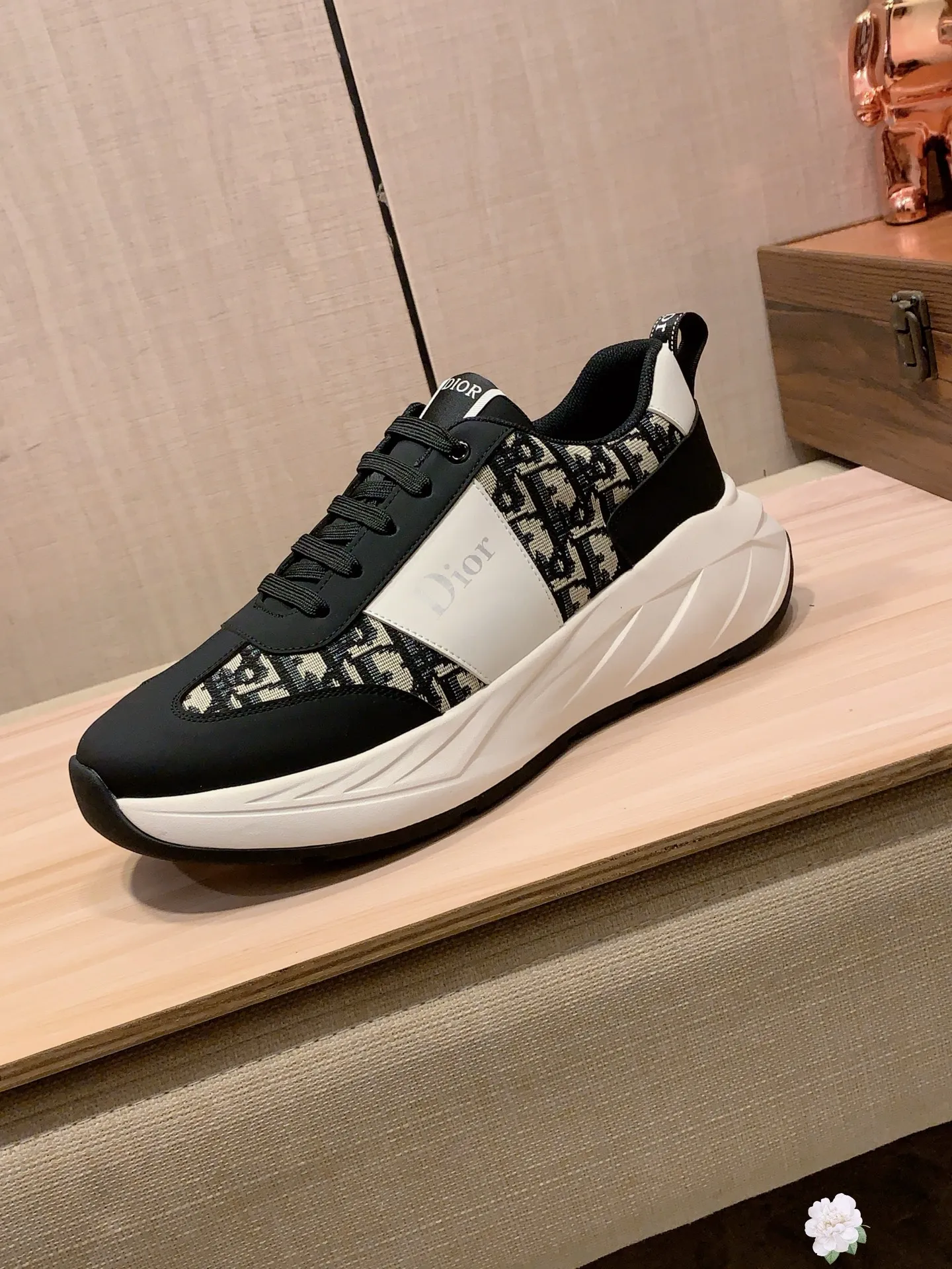 Men's Men's Shoes💰460💰💰🎩🎩[Lightning][Lightning] "Dior DIOR*" The latest and most popular casual shoes, top brand [seduce] luxury~purchase, top~quality. [Strong] The upper is made of imported breathable cowhide with material ➕ breathable sheepskin feet (•) and fine workmanship. The original stylish and stylish soft rubber wear-resistant and non-slip outsole is light and comfortable on the feet. The real thing looks better when photographed. 305: code: 38-44, 2️⃣ colors selected